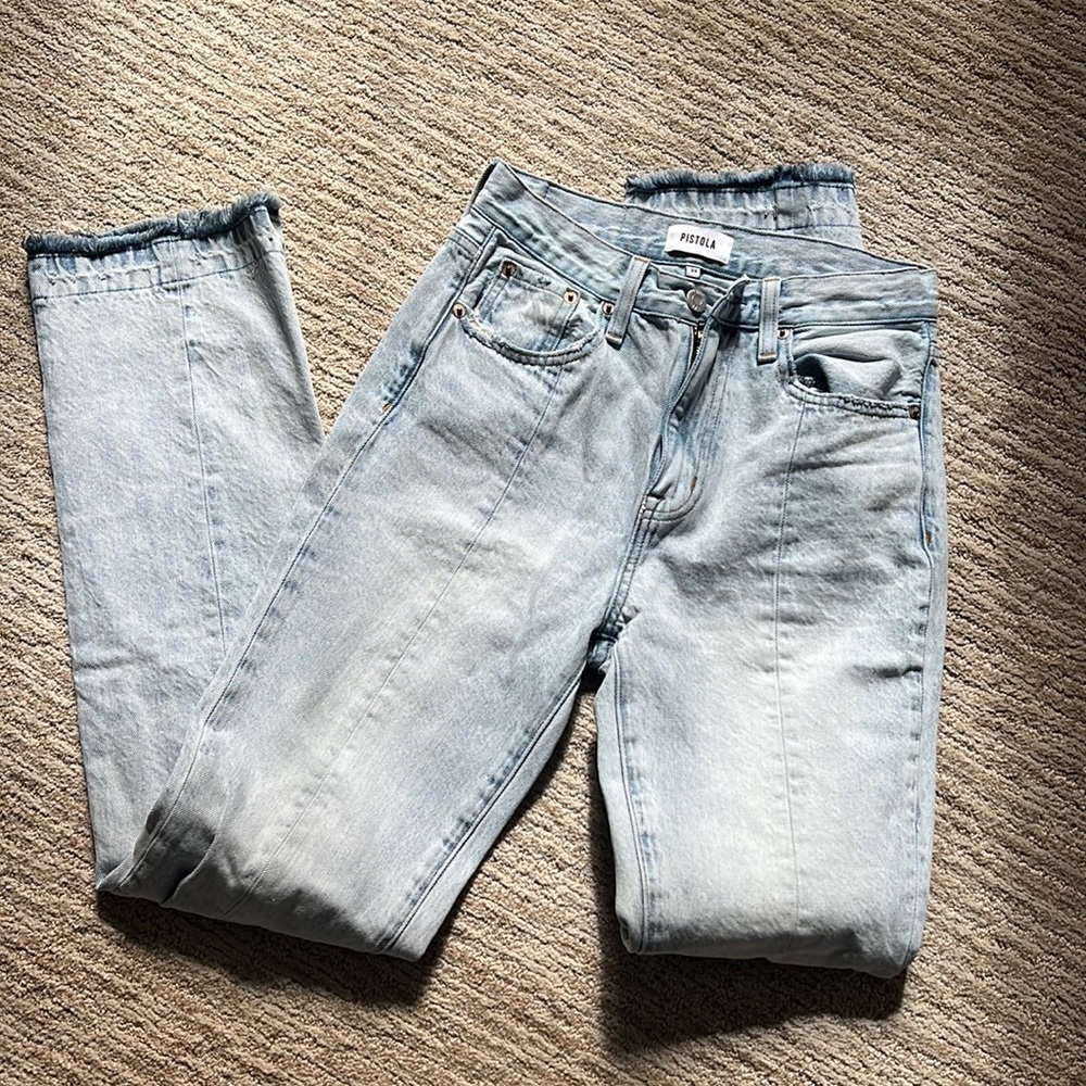 “Pistola” straight jean with slit